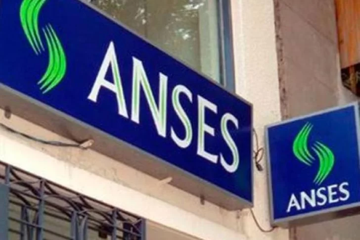 ANSES: jubilados, embarazadas, AUH y otras asignaciones que se pagan este martes 23