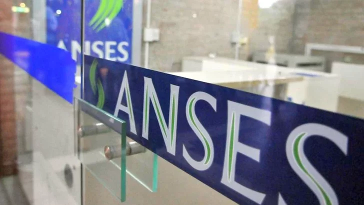 ANSES: ¿cuánto se cobra con aumento la AUH, AUE y jubilaciones?