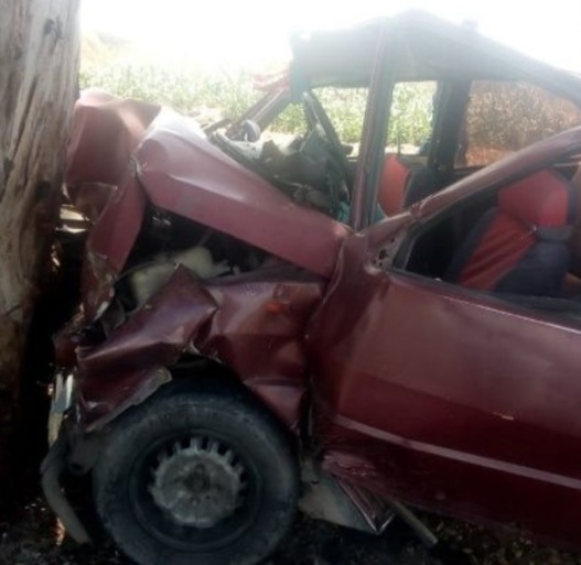 Prendió fuego su propio auto para que la Policía no se lo llevara