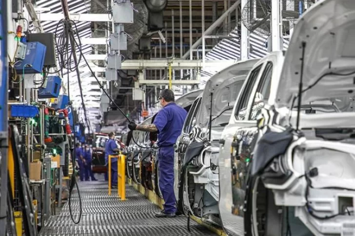 La producción de autos creció un 32% interanual en mayo