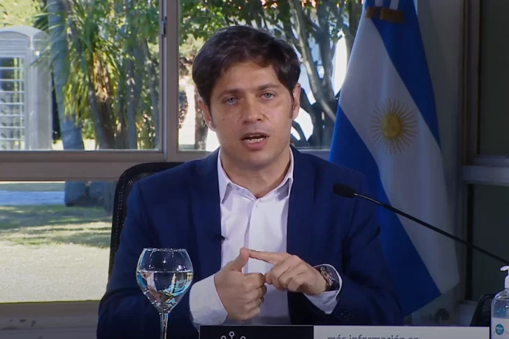 Kicillof defendió la vacunación de jóvenes que trabajan en call centers para consultas sobre el COVID-19