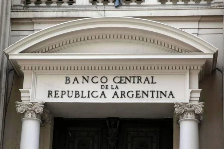 El Banco Central flexibilizará hoy el acceso a dólares para importadores