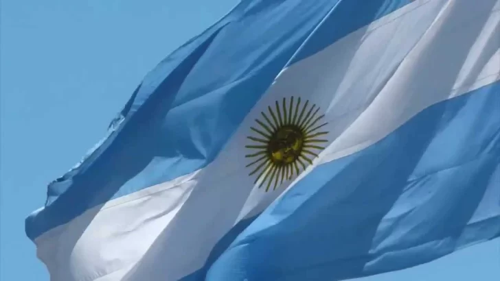 Mirá qué funciona y qué no este feriado del Día de la Bandera