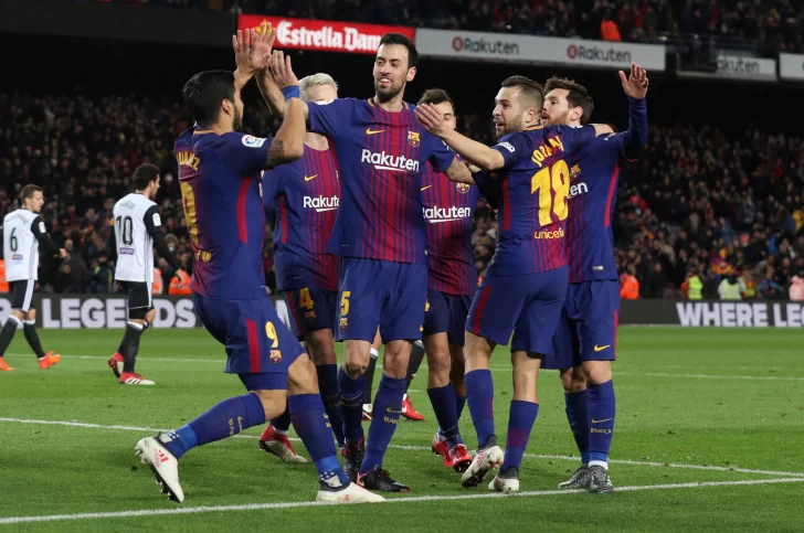 Barcelona dio el primer paso ante Valencia