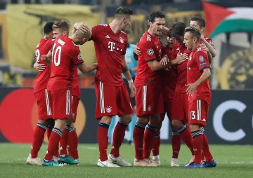 Bayern Munich derrotó como visitante al AEK Atenas y sigue como líder