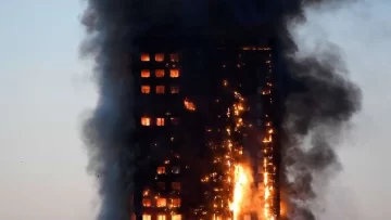 Varios muertos en el impresionante incendio de una torre residencial de Londres