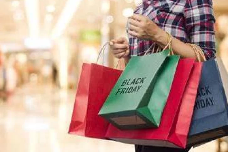 Cómo comprar desde Argentina a “dólar barato” y sin impuestos en el Black Friday