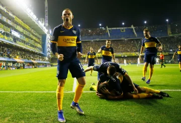 Boca impuso su autoridad frente a Atlético Paranaense y accedió a cuartos