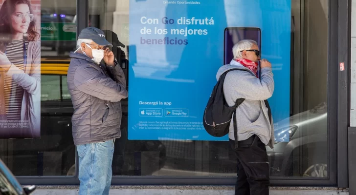 Kicillof analiza que el uso de tapabocas sea obligatorio en Buenos Aires