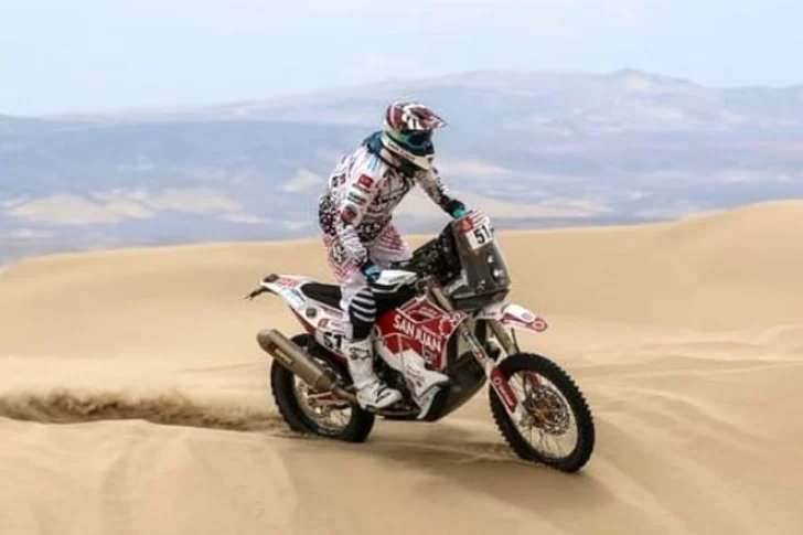 Ontiveros mejoró su performance y finalizó 48º en el tercer parcial; hay nuevo líder en motos