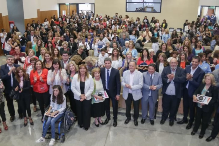 Reconocimiento oficial a mujeres destacadas de la provincia