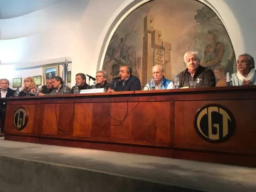 La CGT intimó al Gobierno a que “tomen acciones para frenar la decadencia del país”