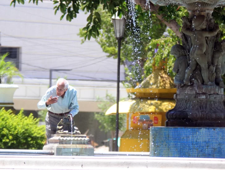 La ola de calor no se va y este miércoles la temperatura llegará a los 37 grados