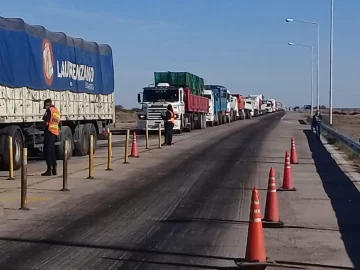 Demoras y malestar entre camioneros sanjuaninos que buscan cruzar a Chile