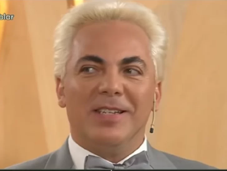 Cristian Castro explicó el significado de su tatuaje en la espalda