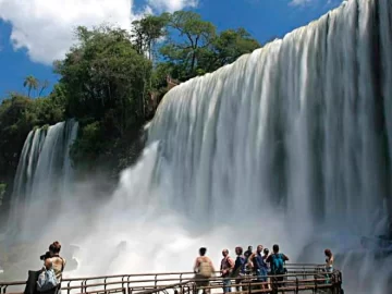 Hallaron el cuerpo del hombre que cayó a las Cataratas del río Iguazú