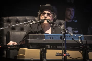 Después de cuatro días internado, Charly García regresó a su casa