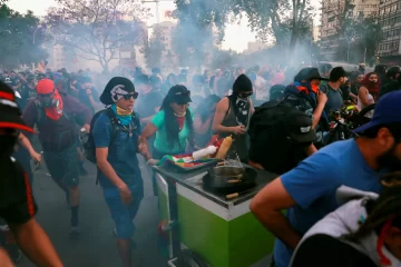 Piñera anunció medidas contra las manifestaciones violentas y los saqueos en Chile