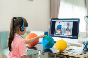 Los chicos aseguran que la tecnología “vino para quedarse” y valoran el esfuerzo docente