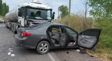 Chocó con un camión y murió al llegar al hospital