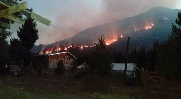 Investigan los incendios en Chubut mientras sigue la lucha contra el fuego