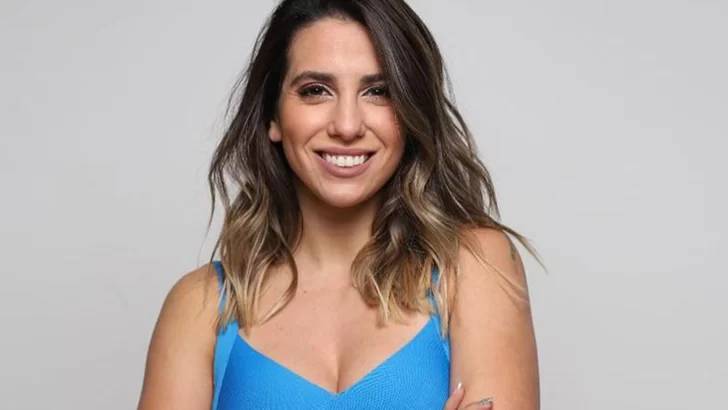 Cinthia Fernández se puso las bikinis más chiquitas y le preguntó a sus fans, “¿se ve o no se ve?