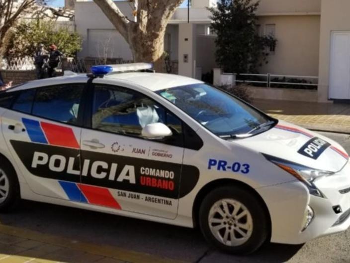 Una agente de la Policía trabajaba y se descompensó: detectaron que tiene Covid