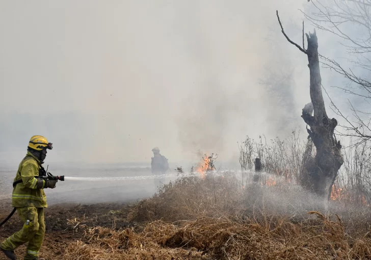 Con “focos muy activos”, continúan los incendios forestales en el Valle de Punilla