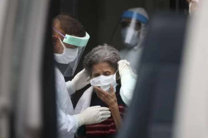 Confirman 4 nuevas muertes por coronavirus en Argentina: la cifra total asciende a 241