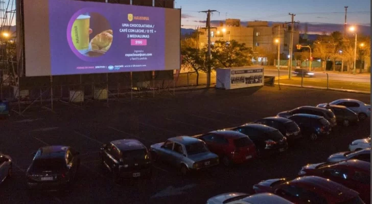 En 24 horas, se agotaron las entradas para el autocine