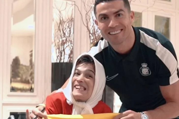 Cristiano Ronaldo fue condenado a recibir 99 latigazos por abrazar a una mujer soltera en Irán