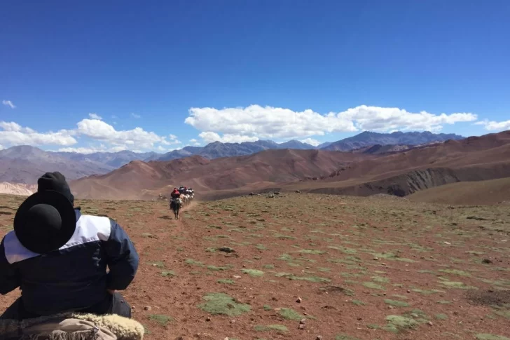 Las postales del Cruce los Andes bajo la mirada de historiadores y docentes