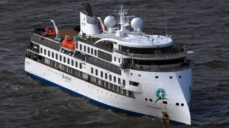 Coronavirus: murieron dos pasajeros del crucero en cuarentena en Japón