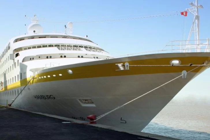 Vizzotti desmintió que el crucero ‘Hamburg’ ingresó sin control: “El buque avisó de un caso”