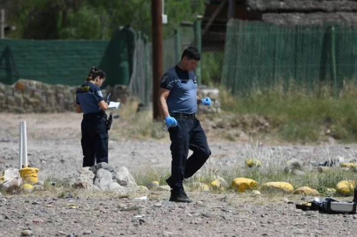 Encontraron un cuerpo carbonizado en la costa del Río de la Plata