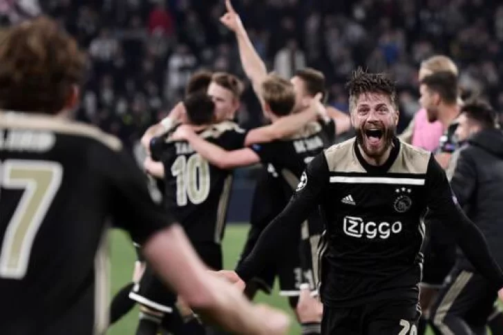 El Ajax dio un nuevo golpe y se acercó a la final