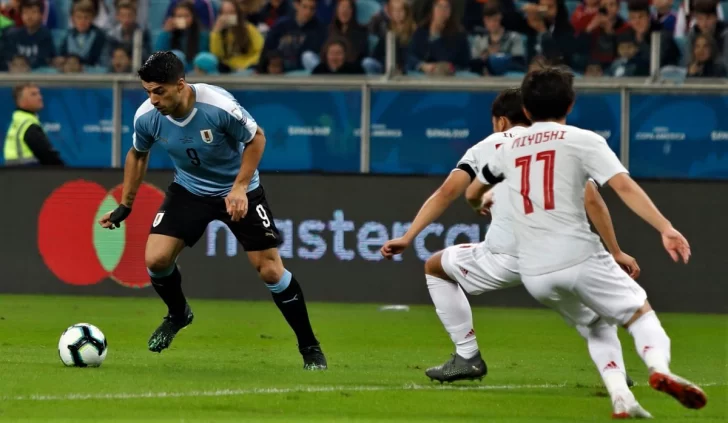 Uruguay y Japón empataron en un partidazo en Porto Alegre