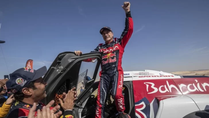 El español Sainz ganó el tercer Dakar de su carrera
