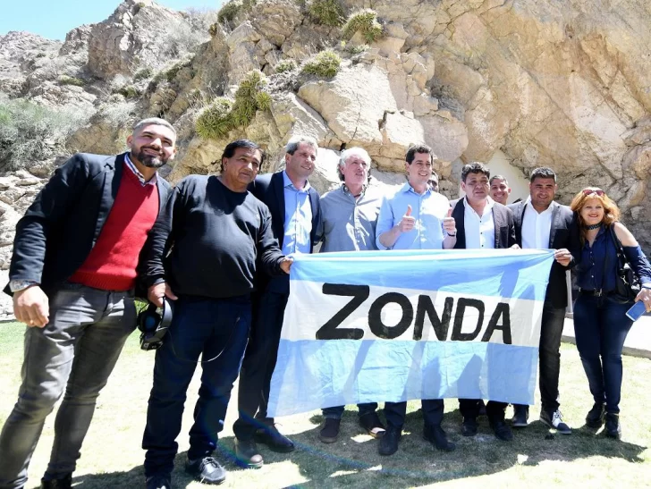 De Pedro firmó el inicio del túnel de Zonda, trajo fondos y habló de política