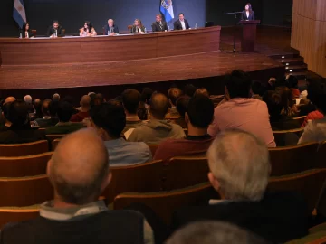 Con 500 inscriptos y expertos de 10 países, inició el congreso de ingenieros