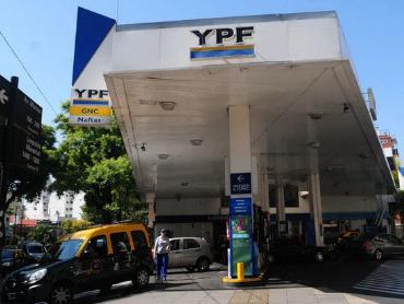 YPF limita y sube precio de Infinia Diesel a extranjeros