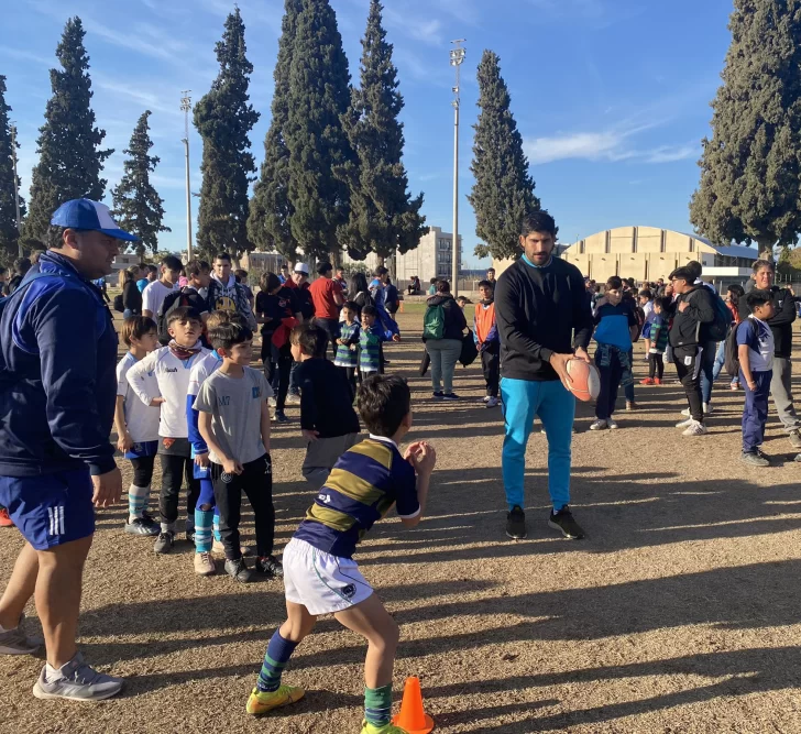 Los Pumas y los chicos