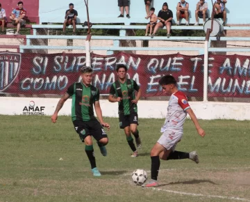 Ocho plazas para una corona