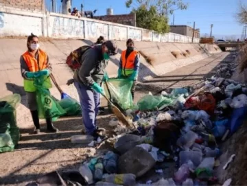 Canal Benavidez: tras 4 años vuelve el plan oficial para taparlo