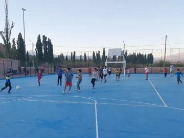 Futbolistas en acción