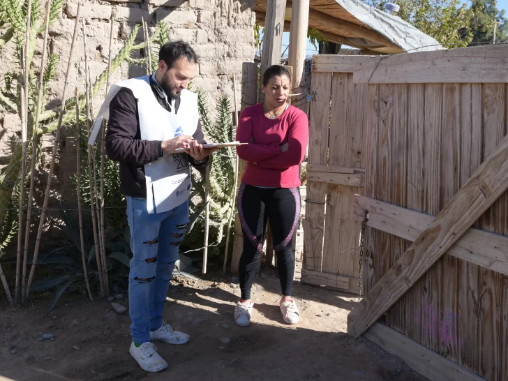 Ofrecen a Nación casi $90 millones para que cobren los censistas locales