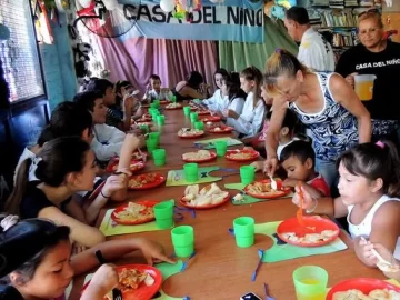 Cuatro de cada 10 hogares con menores restringen la comida