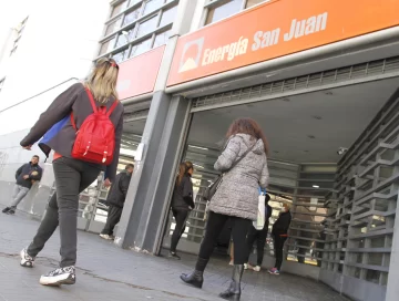 Al menos el 4% de los hogares se quedará sin el subsidio a la luz