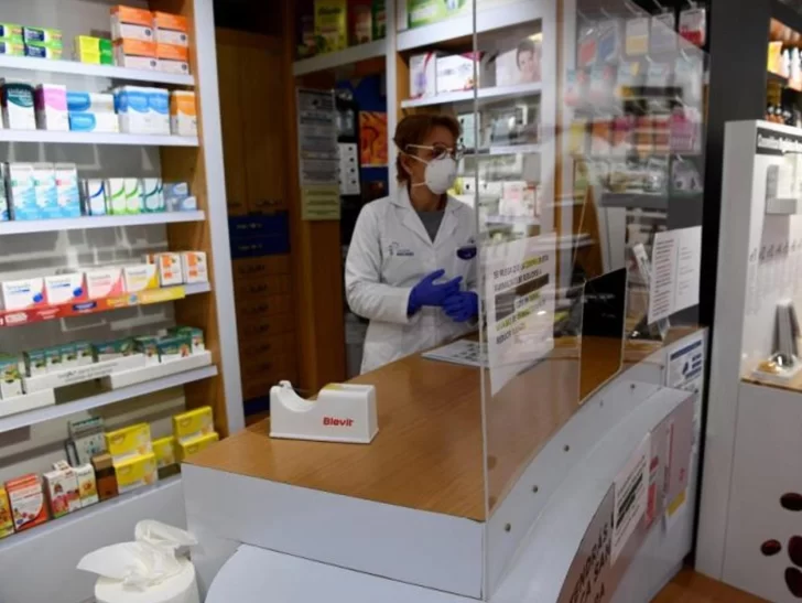 Las farmacias locales también negocian una salida a la crisis de los laboratorios