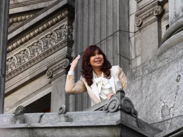 Acto estilo rock star hoy con CFK recargada